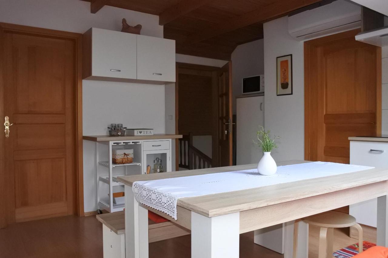 Apartma Vrh Lesce  Eksteriør bilde