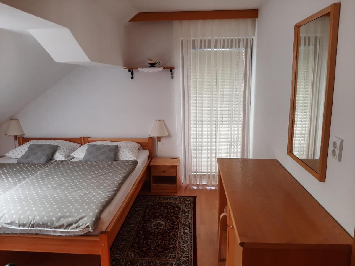 Apartma Vrh Lesce  Eksteriør bilde